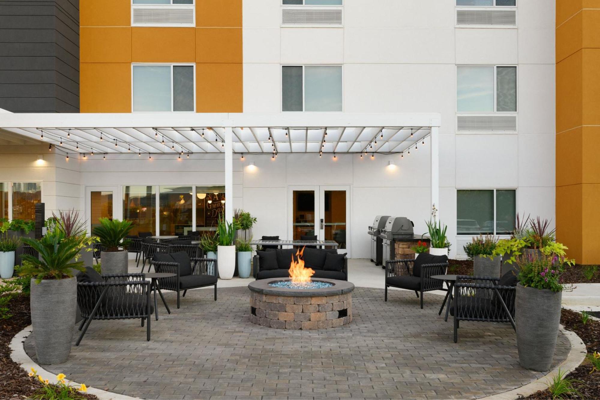 Towneplace Suites By Marriott Oxford Al ภายนอก รูปภาพ